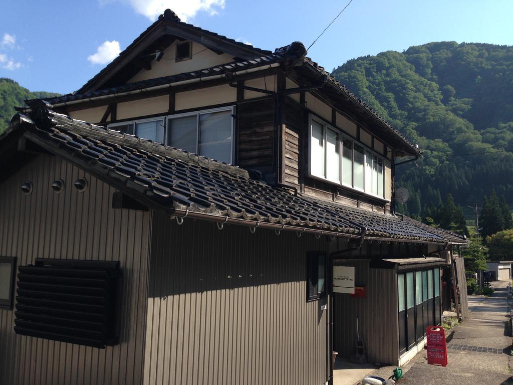 Guest House Yamashita-Ya Nanto Exteriör bild