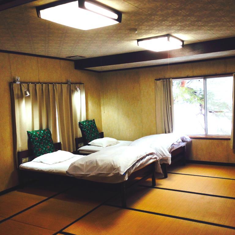 Guest House Yamashita-Ya Nanto Exteriör bild