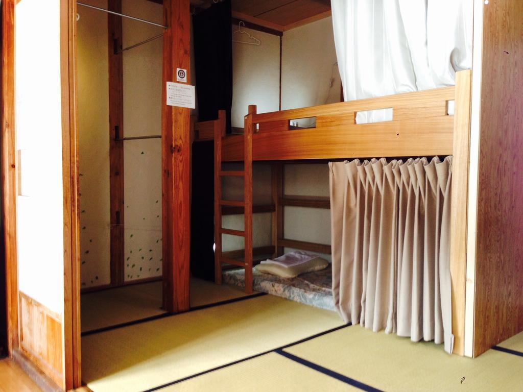 Guest House Yamashita-Ya Nanto Exteriör bild